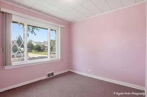 1972 Fargo Avenue Des Plaines IL 60018