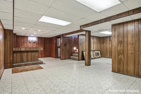 1972 Fargo Avenue Des Plaines IL 60018