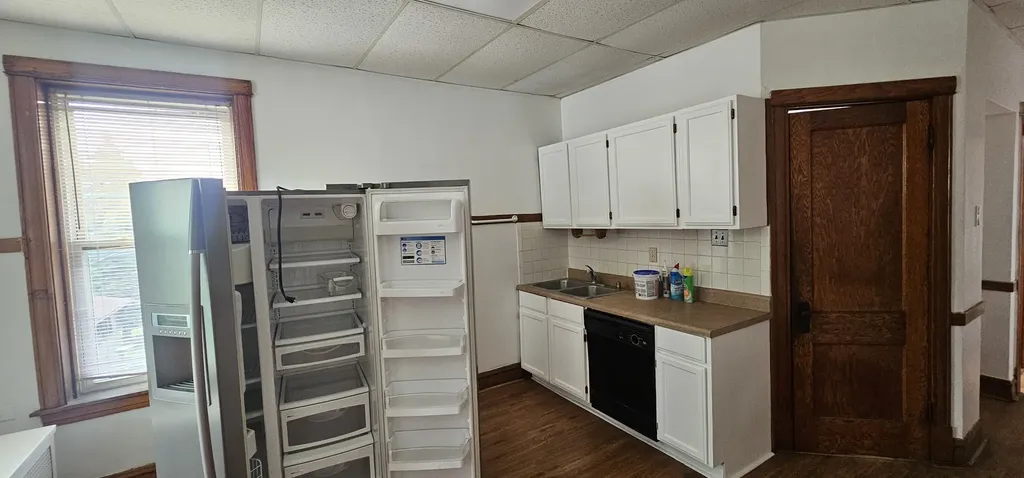 3823 North Bernard Street Chicago IL 60618