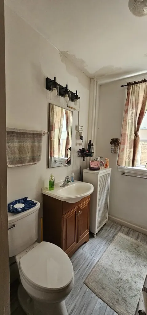 3823 North Bernard Street Chicago IL 60618