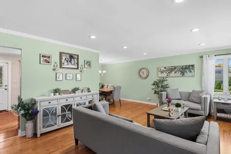 801 East Greenwood Drive Mount Prospect IL 60056