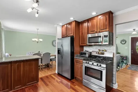 801 East Greenwood Drive Mount Prospect IL 60056
