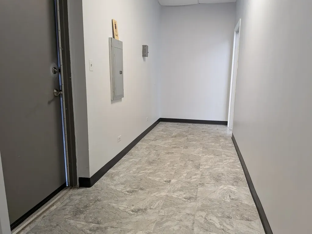8551 South Cicero Avenue Chicago IL 60652