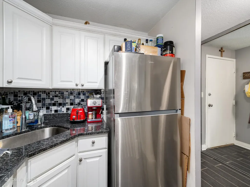 230 East Ontario Street Chicago IL 60611