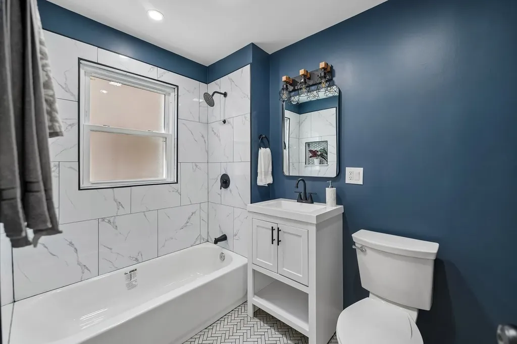 9139 South Oglesby Avenue Chicago IL 60617