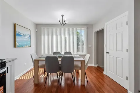 9139 South Oglesby Avenue Chicago IL 60617