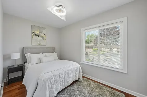 9139 South Oglesby Avenue Chicago IL 60617