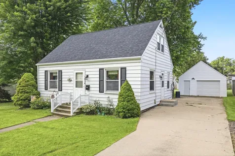 1014 Steinman Street Dixon IL 61021