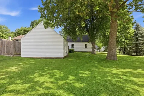 1014 Steinman Street Dixon IL 61021