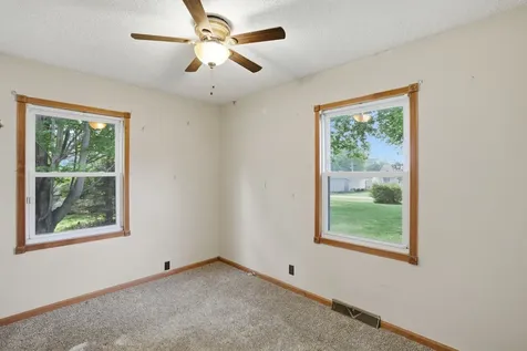 1014 Steinman Street Dixon IL 61021