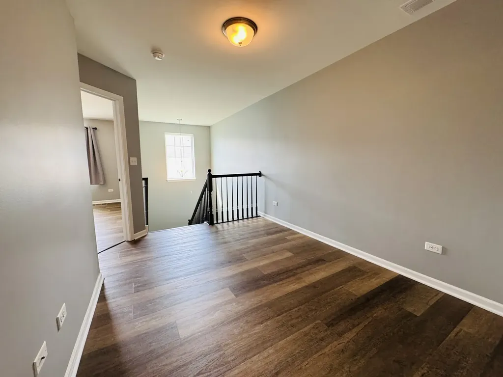 2933 Madison Drive Naperville IL 60564
