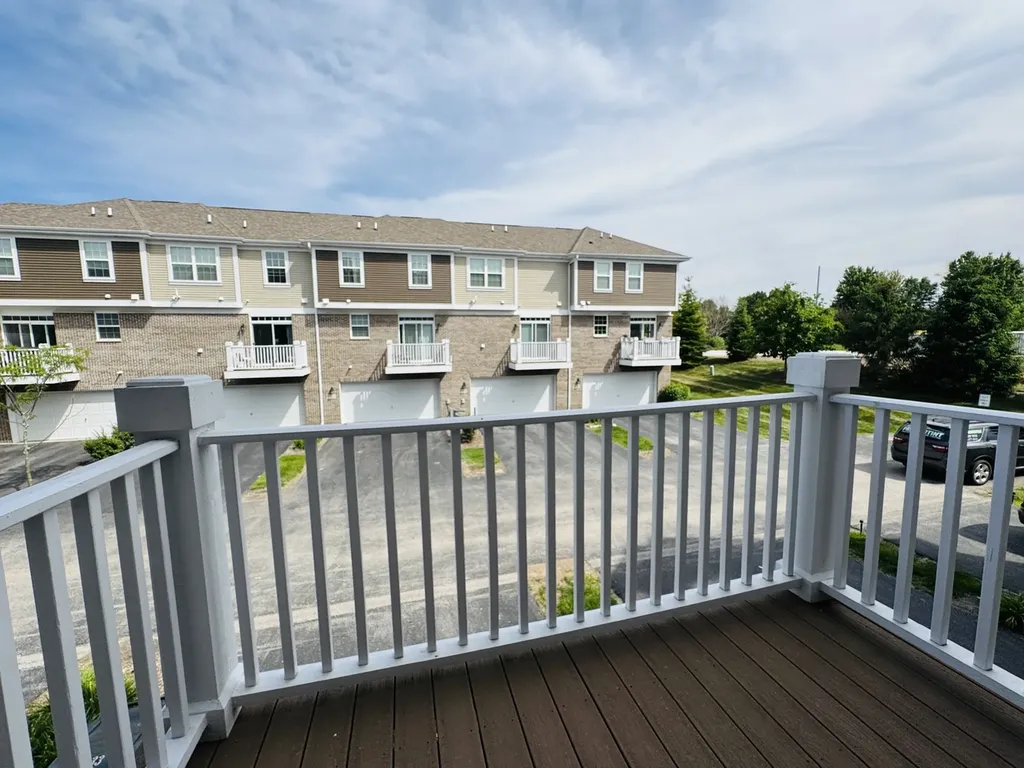 2933 Madison Drive Naperville IL 60564