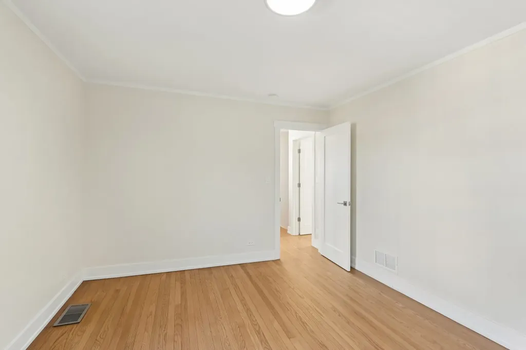 6014 West Fletcher Street Chicago IL 60634