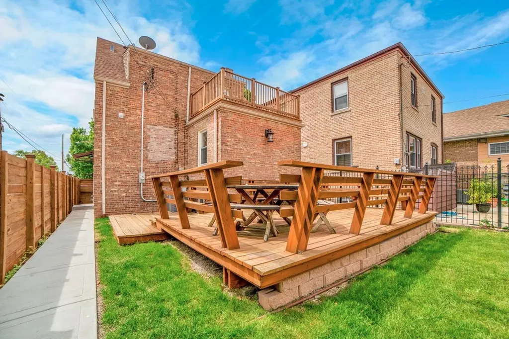 6014 West Fletcher Street Chicago IL 60634