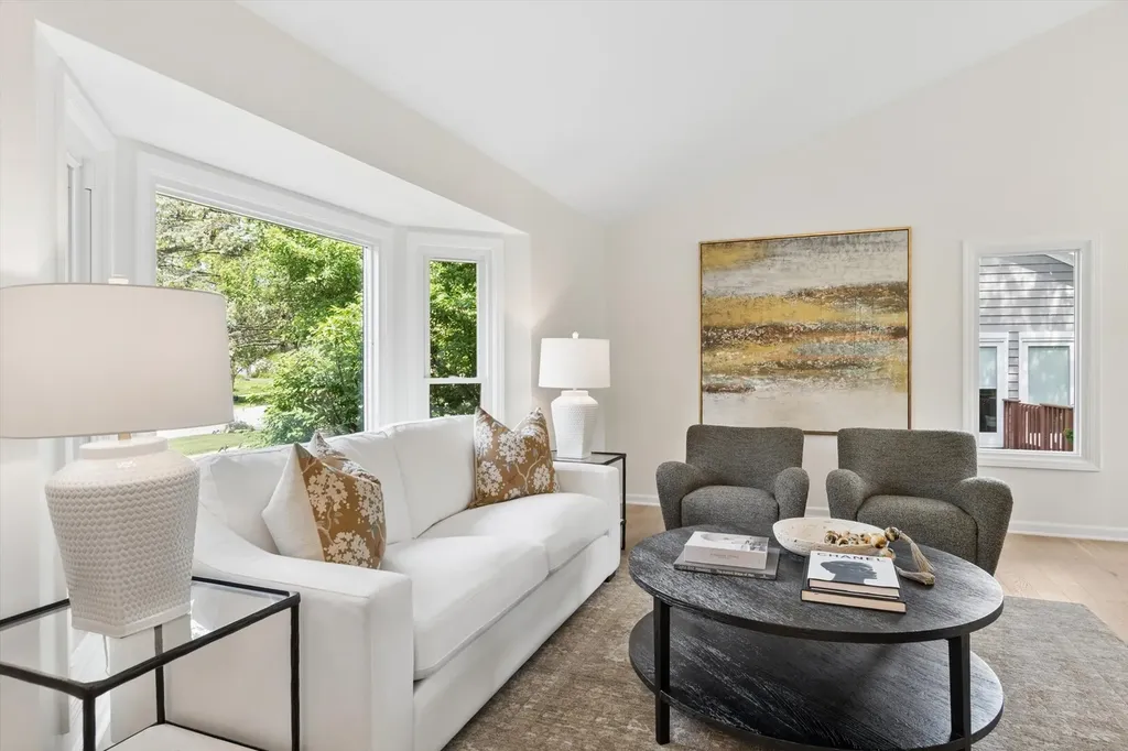 1246 Ardmore Drive Naperville IL 60540