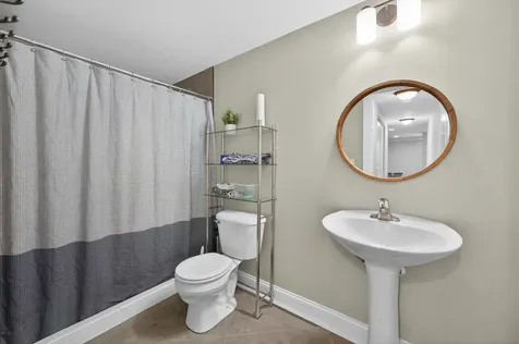 855 Coventry Circle N Sycamore IL 60178