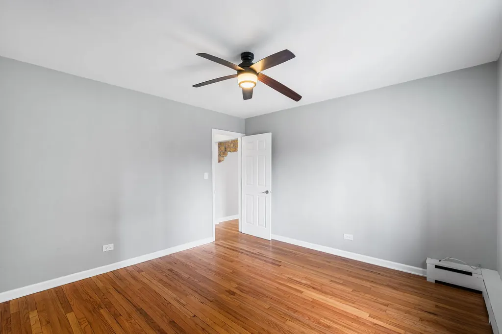1441 West Farwell Avenue Chicago IL 60626