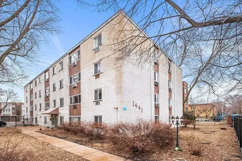 1441 West Farwell Avenue Chicago IL 60626