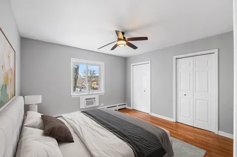 1441 West Farwell Avenue Chicago IL 60626