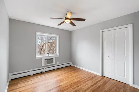 1441 West Farwell Avenue Chicago IL 60626