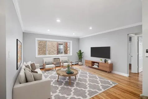 1441 West Farwell Avenue Chicago IL 60626