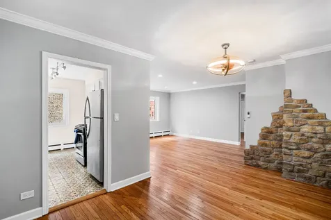 1441 West Farwell Avenue Chicago IL 60626