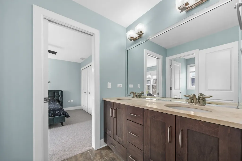 4328 Winterberry Avenue Naperville IL 60564