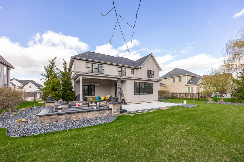 4328 Winterberry Avenue Naperville IL 60564