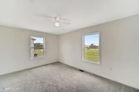 1057 Redwing Avenue Braidwood IL 60408