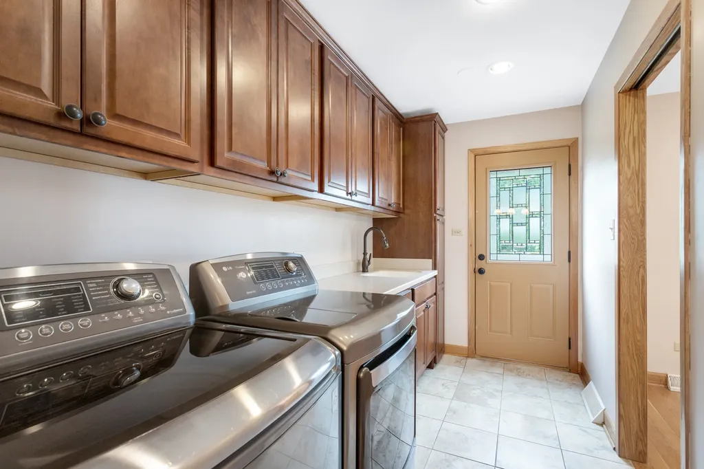 12108 Derby Lane Orland Park IL 60467