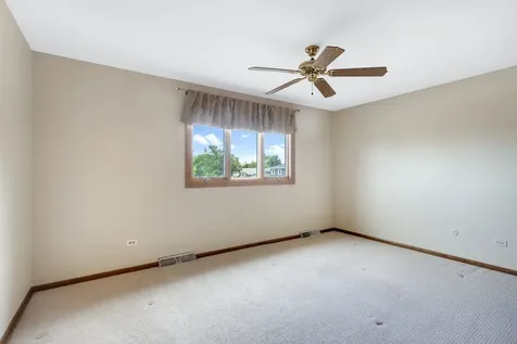 12108 Derby Lane Orland Park IL 60467