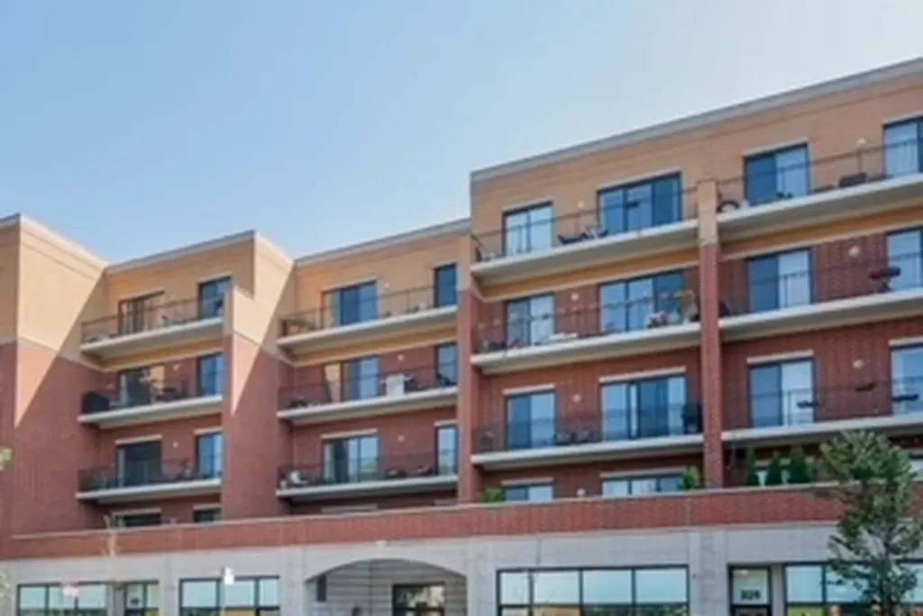 3125 West Fullerton Avenue Chicago IL 60647