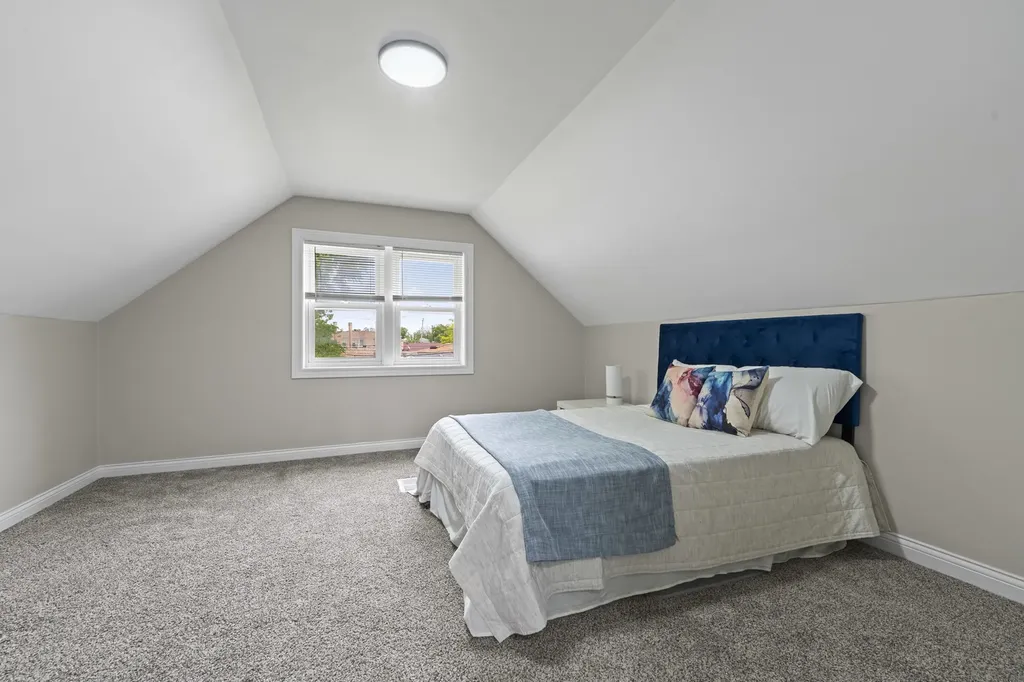 7917 South Christiana Avenue Chicago IL 60652
