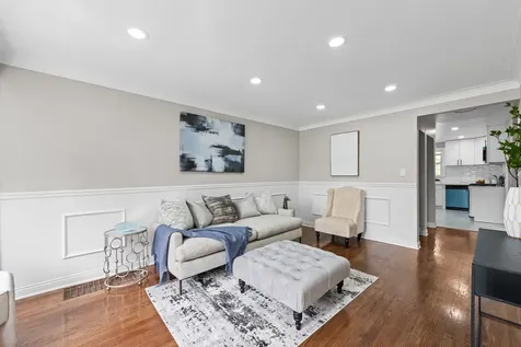 7917 South Christiana Avenue Chicago IL 60652