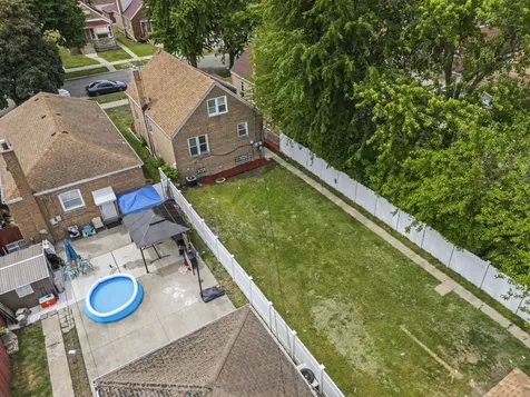7917 South Christiana Avenue Chicago IL 60652