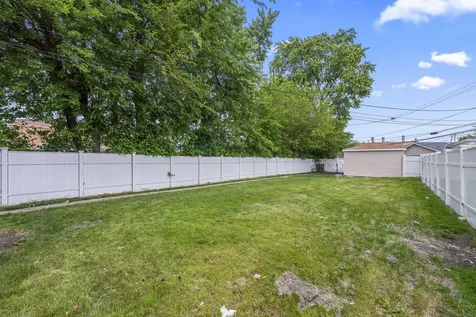 7917 South Christiana Avenue Chicago IL 60652