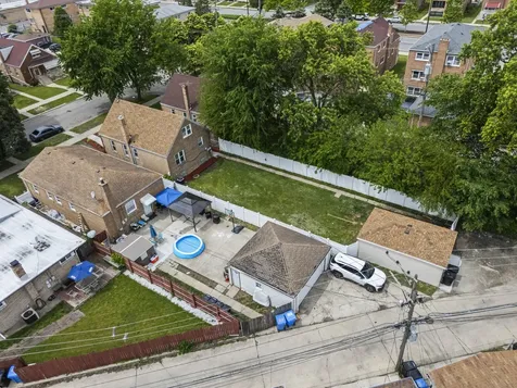 7917 South Christiana Avenue Chicago IL 60652