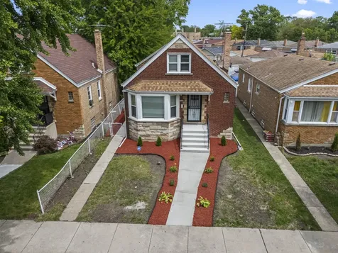 7917 South Christiana Avenue Chicago IL 60652