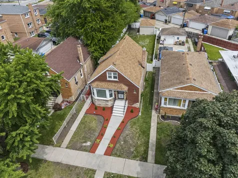 7917 South Christiana Avenue Chicago IL 60652