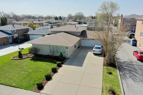 7849 West 79th Place Bridgeview IL 60455