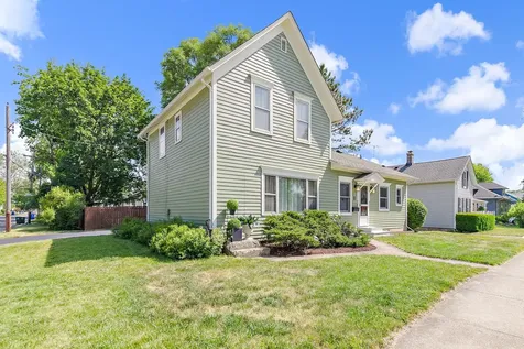 1 Adams Street East Dundee IL 60118