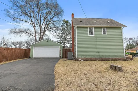 1 Adams Street East Dundee IL 60118