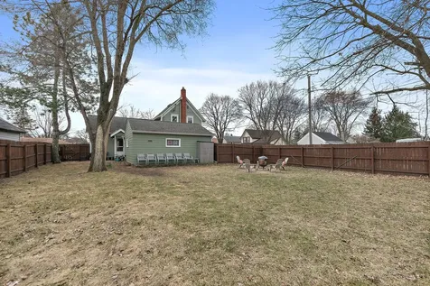 1 Adams Street East Dundee IL 60118