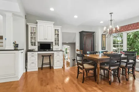 1019 East Waverly Drive Arlington Heights IL 60004
