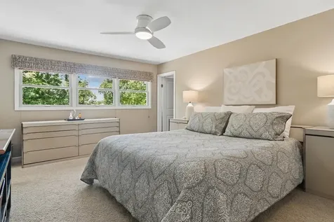 1019 East Waverly Drive Arlington Heights IL 60004