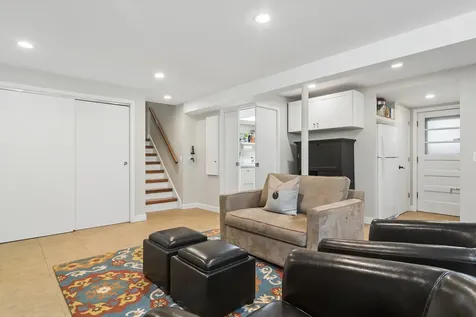 1019 East Waverly Drive Arlington Heights IL 60004