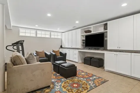 1019 East Waverly Drive Arlington Heights IL 60004