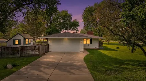 11N802 Win Haven Drive Elgin IL 60124