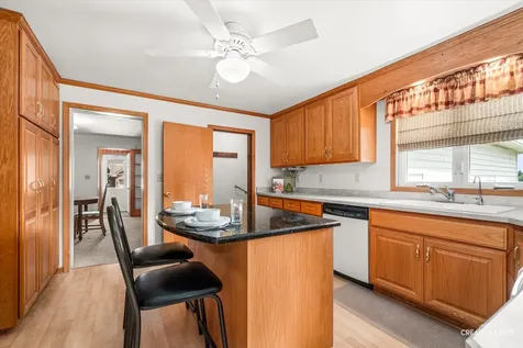 305 East Navaho Avenue Shabbona IL 60550