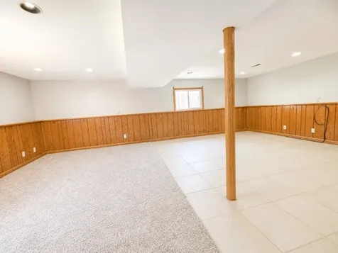5N087 Mary Court St. Charles IL 60175
